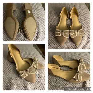 NWOT: Faux sued flats
